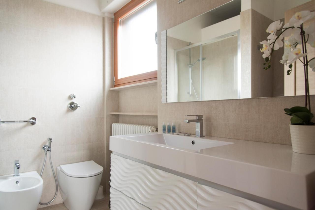 Youhosty - Inganni 74 Milano Esterno foto